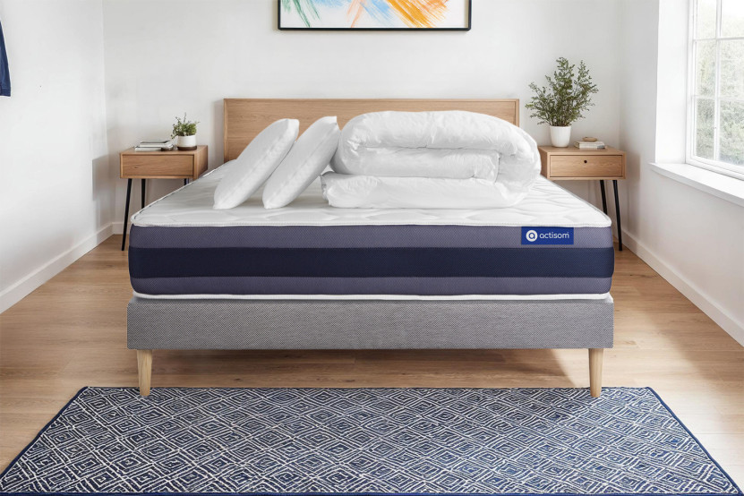 Pack lit complet 140x190 cm - Matelas + Sommier Gris (en kit) + 2 oreillers + Couette - Actimemo Morpho